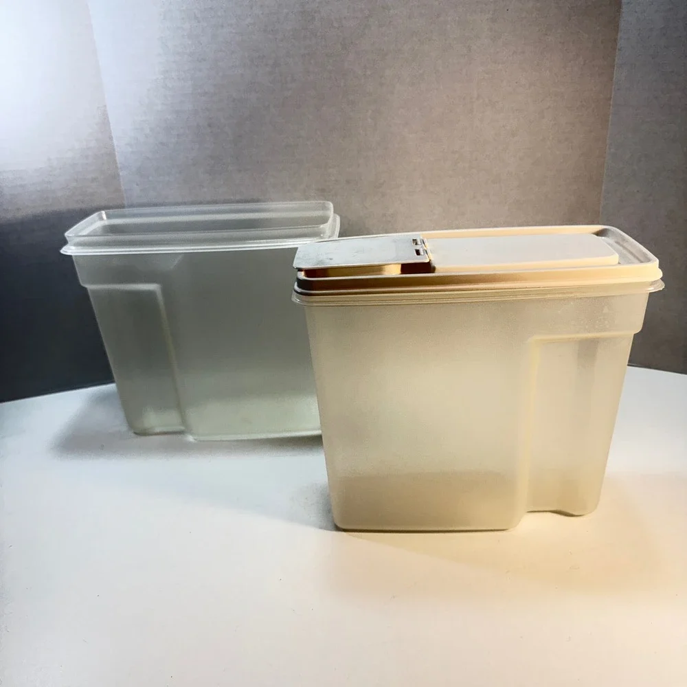 Rubbermaid Cereal Keeper 13 Cup Clear Almond Servin Saver Vintage Container READ